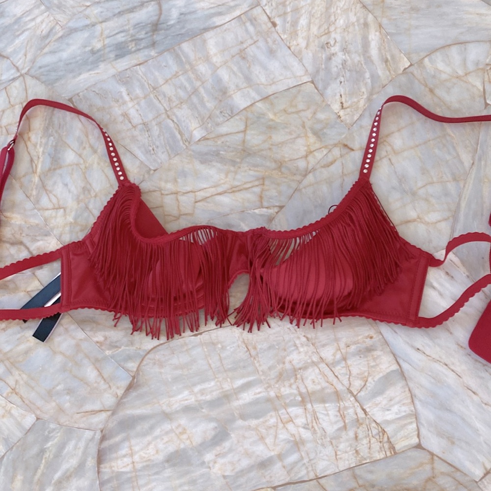 VS RED VERY SEXY Fringe Open Quarter Cup Bra Small